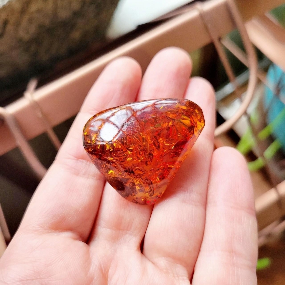Vintage Amber Lapel Brooch Pin